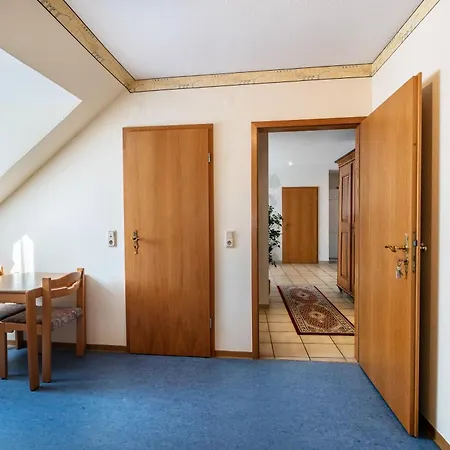 Lägenhet 4 *